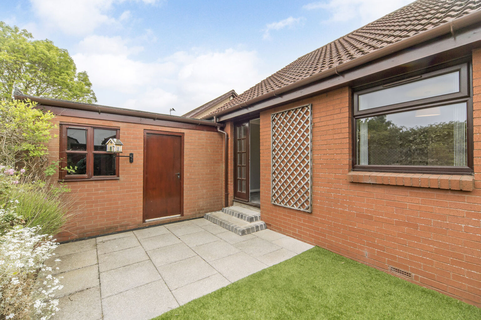 13 The Quarryknowes, Bo’ness, EH51 0QJ Liddle & Anderson